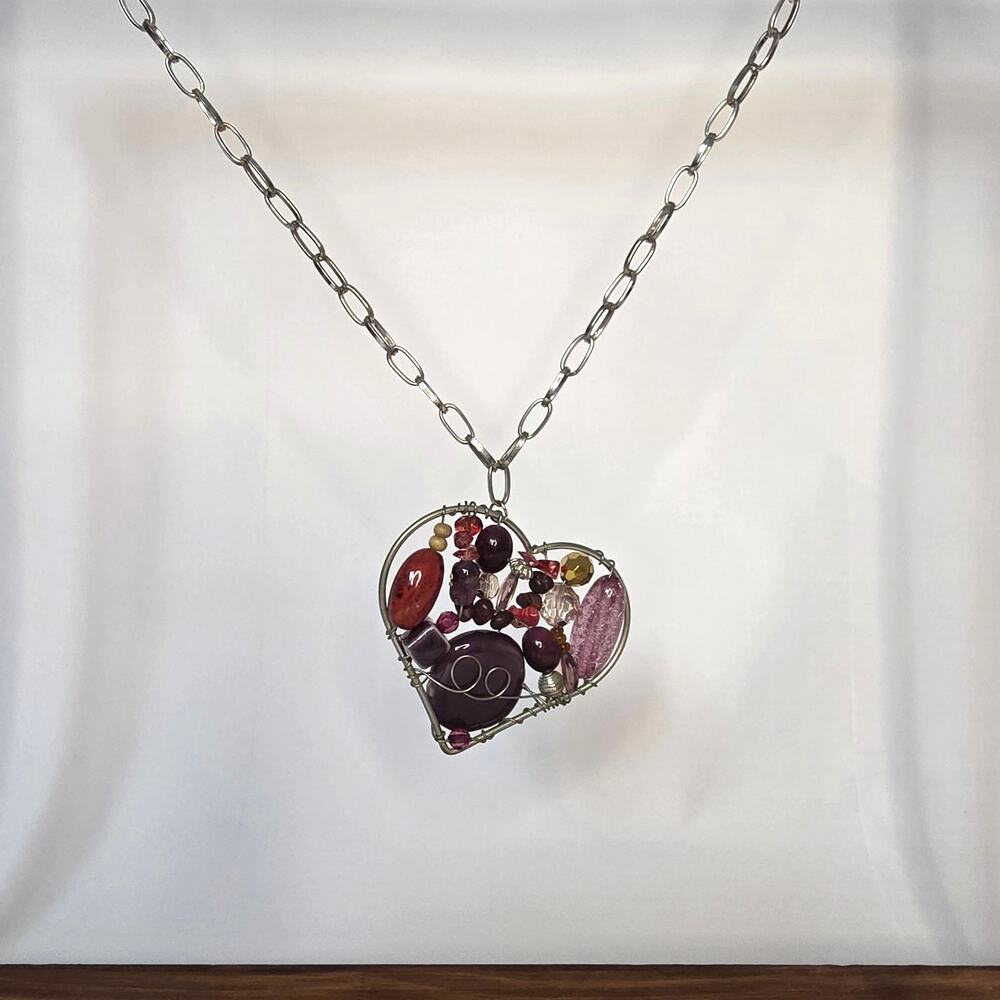 VTG Necklace Mosaic Beads & Stones In Large Heart-Shaped Pendant - Picture 6 of 6